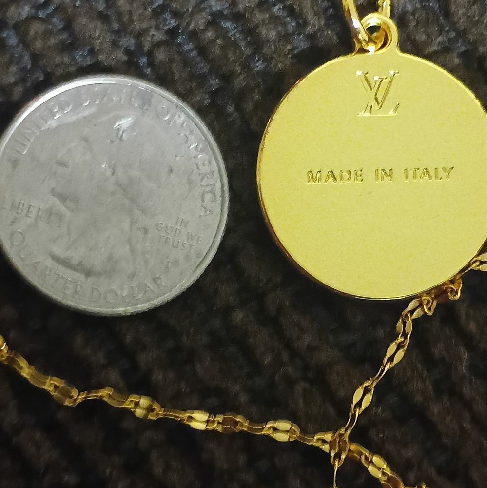 Louis Vuitton Zipper Charm - Picture 9 of 15